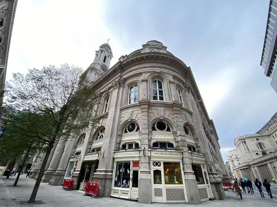 Prestige London commercial building — Air Logic project